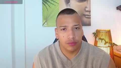 Snapshot of tom_muscle1 chatting on March 6, 11:58 am Tom muscle1 online show from March 6, 11:58 am