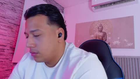 Tom muscle1 online show from April 22, 12:10 pm