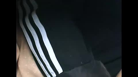 Snapshot of tomas0000 chatting on March 4, 8:24 am thomi online show from March 4, 8:24 am