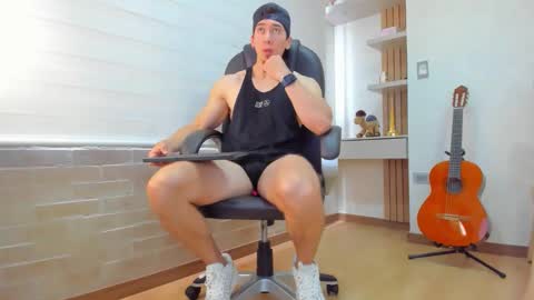 Tom Bardem online show from March 9, 7:30 pm