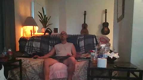 sirmuggsalot online show from March 12, 11:51 am