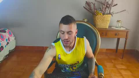 tomDavisXl online show from April 24, 5:48 pm
