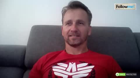 Snapshot of tomhardic chatting on October 6, 11:37 am TOM online show from October 6, 11:37 am