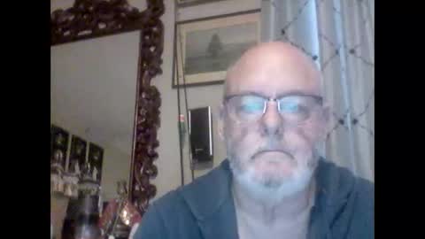 Snapshot of tommierose chatting on October 20, 11:58 am Tommie online show from October 20, 11:58 am