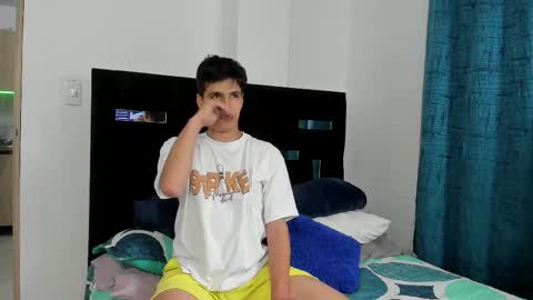 Snapshot of tommy_carlos chatting on October 4, 8:08 am online show from October 4, 8:08 am