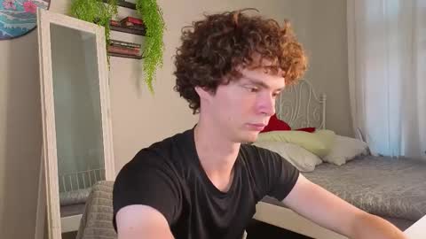 Snapshot of tommy_jamm chatting on September 9, 3:44 pm Tommy online show from September 9, 3:44 pm