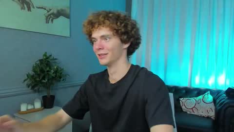 Snapshot of tommy_jamm chatting on September 15, 2:07 pm Tommy online show from September 15, 2:07 pm