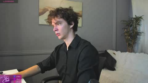 Snapshot of tommy_jamm chatting on March 10, 10:07 am Tommy online show from March 10, 10:07 am
