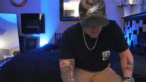 Snapshot of tommy_knuckles chatting on February 23, 7:58 pm Tommy online show from February 23, 7:58 pm