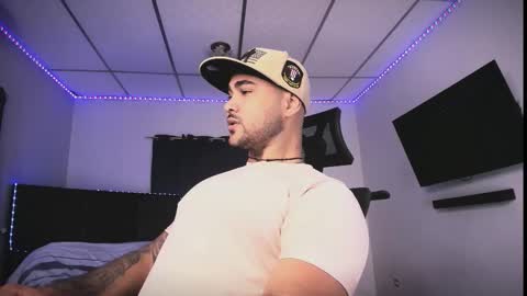 tommy_sccott online show from March 5, 10:28 pm