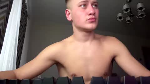 Tommy Shak online show from March 1, 1:40 pm