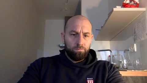 Snapshot of tommyx01 chatting on December 10, 8:08 am Thomas Fit online show from December 10, 8:08 am