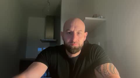 Snapshot of tommyx01 chatting on October 7, 5:11 am Thomas Fit online show from October 7, 5:11 am