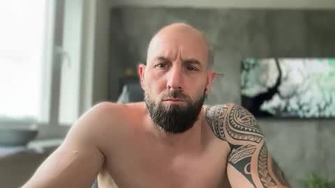 Thomas Fit online show from June 3, 12:07 pm