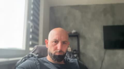 Thomas Fit online show from July 27, 6:20 am
