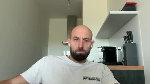 Snapshot of tommyx01 chatting on September 24, 7:18 am Thomas Fit online show from September 24, 7:18 am