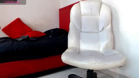 TONI BELMONT online show from March 4, 7:54 pm