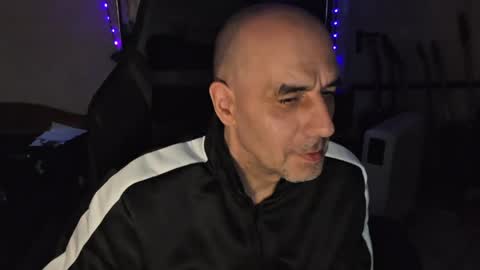 toninspektor online show from April 30, 5:31 pm