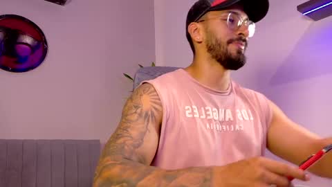 tony muscle1 online show from April 23, 7:16 pm