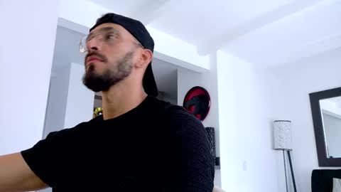 tony muscle1 online show from March 23, 6:03 pm