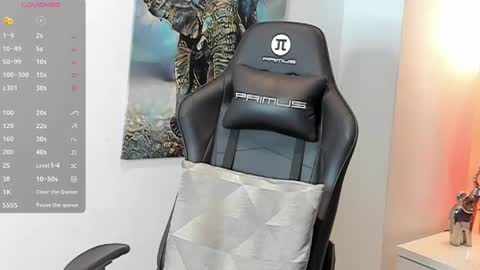 tony_petrov online show from December 15, 4:20 am