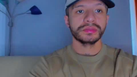 Snapshot of toonnydee chatting on January 16, 10:44 pm Tony Dee online show from January 16, 10:44 pm