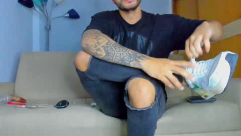 Snapshot of toonnydee chatting on January 16, 2:30 am Tony Dee online show from January 16, 2:30 am