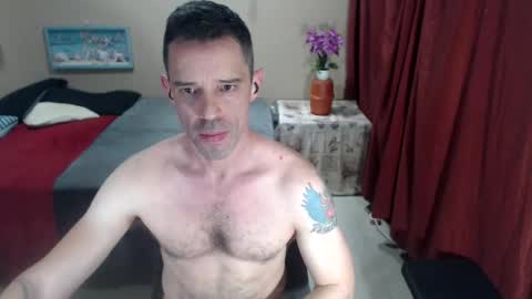 Snapshot of toptobottom4u chatting on February 26, 6:42 pm toptobottom4u online show from February 26, 6:42 pm