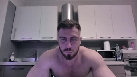 Snapshot of toro_arrapato chatting on December 9, 9:06 am toro_arrapato online show from December 9, 9:06 am