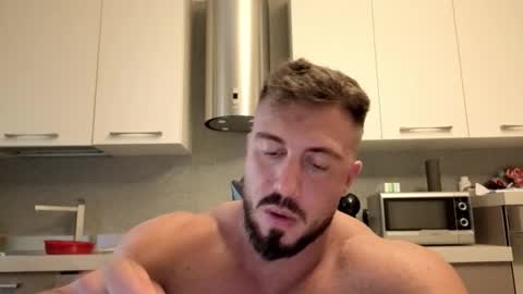 Snapshot of toro_arrapato chatting on September 13, 2:07 pm toro_arrapato online show from September 13, 2:07 pm