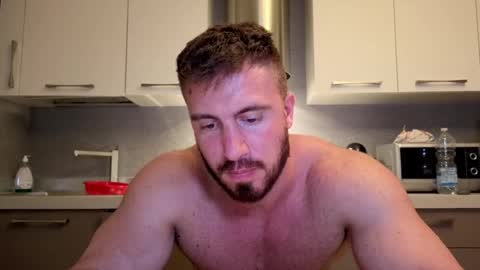 Snapshot of toro_arrapato chatting on March 12, 11:01 pm toro_arrapato online show from March 12, 11:01 pm