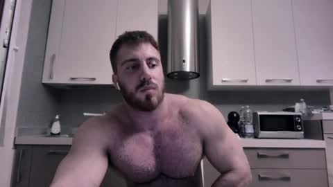 Snapshot of toro_arrapato chatting on January 2, 11:38 pm toro_arrapato online show from January 2, 11:38 pm