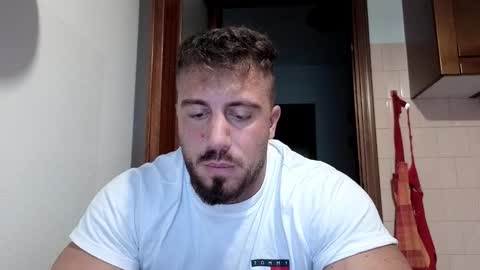 Snapshot of toro_arrapato chatting on September 23, 3:11 pm toro_arrapato online show from September 23, 3:11 pm