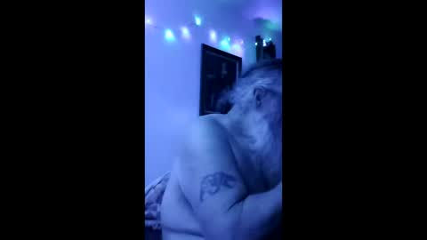 totallyawesome_65 online show from December 16, 8:32 am