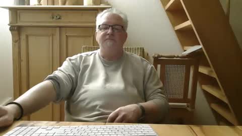 toto758 online show from March 30, 8:43 pm