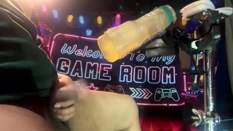 ToysForMyCock online show from May 18, 2:41 am