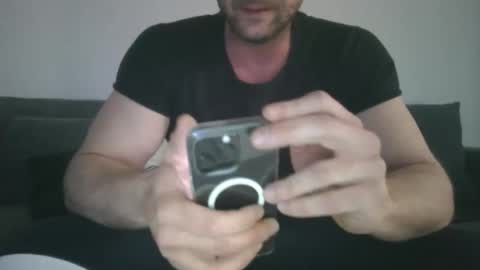 Snapshot of toyy_boy chatting on March 10, 5:50 pm Tim online show from March 10, 5:50 pm