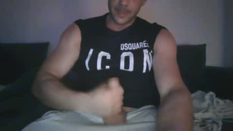 Snapshot of toyy_boy chatting on December 16, 5:43 pm Tim online show from December 16, 5:43 pm