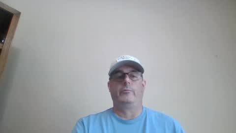 Snapshot of travelingman53 chatting on January 13, 6:49 pm Travelingman53 online show from January 13, 6:49 pm