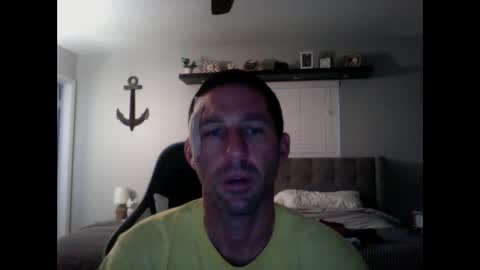 TravisKenn online show from December 19, 12:34 pm