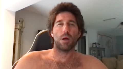 TravisKenn online show from October 27, 4:09 pm