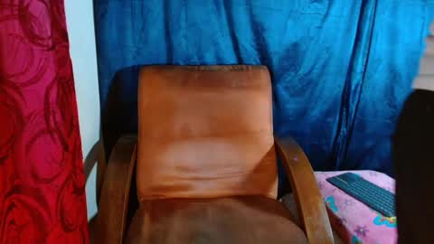 Snapshot of travistanner28 chatting on February 13, 7:52 pm TRAV - INDEPENDENT MODEL online show from February 13, 7:52 pm