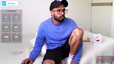 Hunter man online show from February 16, 6:50 pm