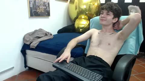 trevor_mob online show from June 3, 3:28 pm