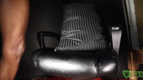 treyyzaddyy online show from April 21, 5:19 pm