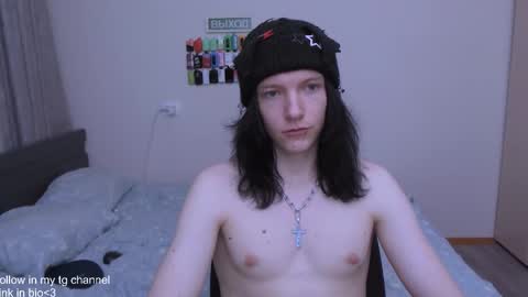 Max  online show from December 17, 9:10 pm