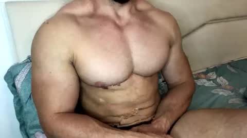 Snapshot of troncq chatting on September 29, 1:19 pm Troncq online show from September 29, 1:19 pm