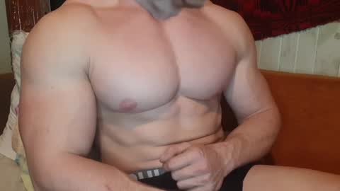 Snapshot of troncq chatting on February 1, 5:16 pm Troncq online show from February 1, 5:16 pm