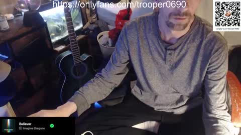 trooper0690 online show from December 22, 7:44 pm