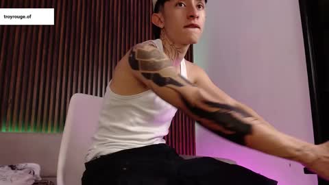 Snapshot of troy_rouge chatting on September 22, 7:35 pm Troy online show from September 22, 7:35 pm
